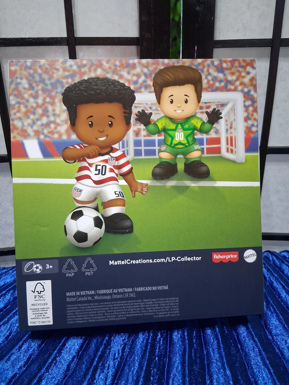 Little People USA Soccer Figures — Red & Green Team Pack